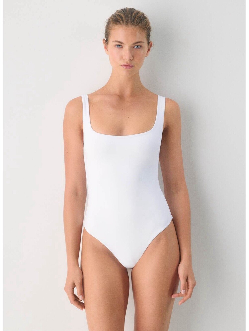 Aritzia Original Contour Pursue Squareneck Bodysuit White Blanc Size Small NWT
